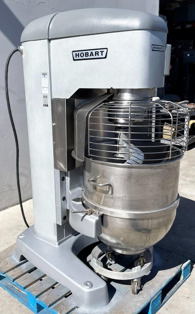 Hobart (HL1400N) 140 Quart 4 Speed Commercial Bakery Restaurant Dough Food Mixer