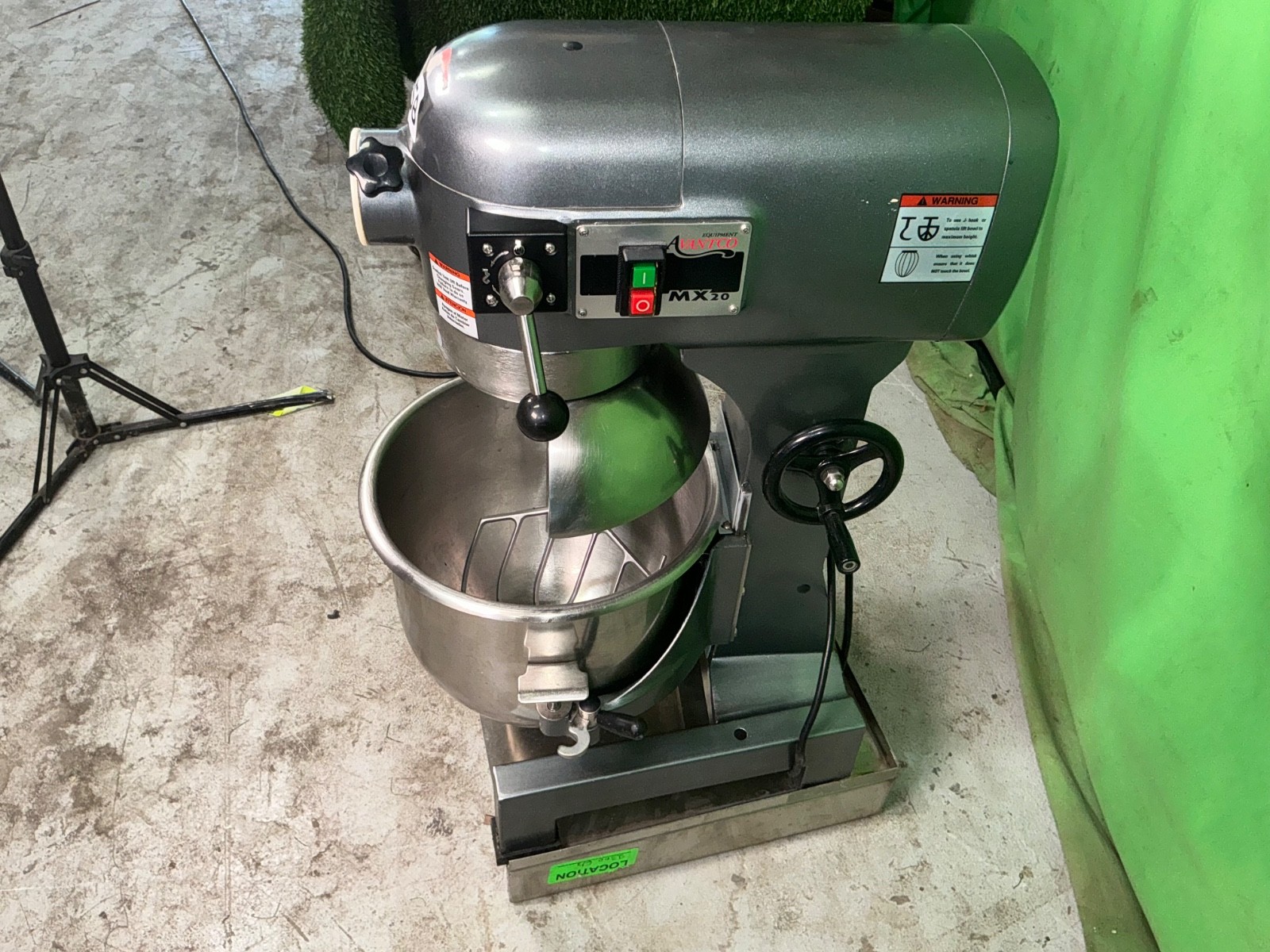 Avantco MX20 Commercial Mixer – Heavy Duty Food Dough Mixer 2558