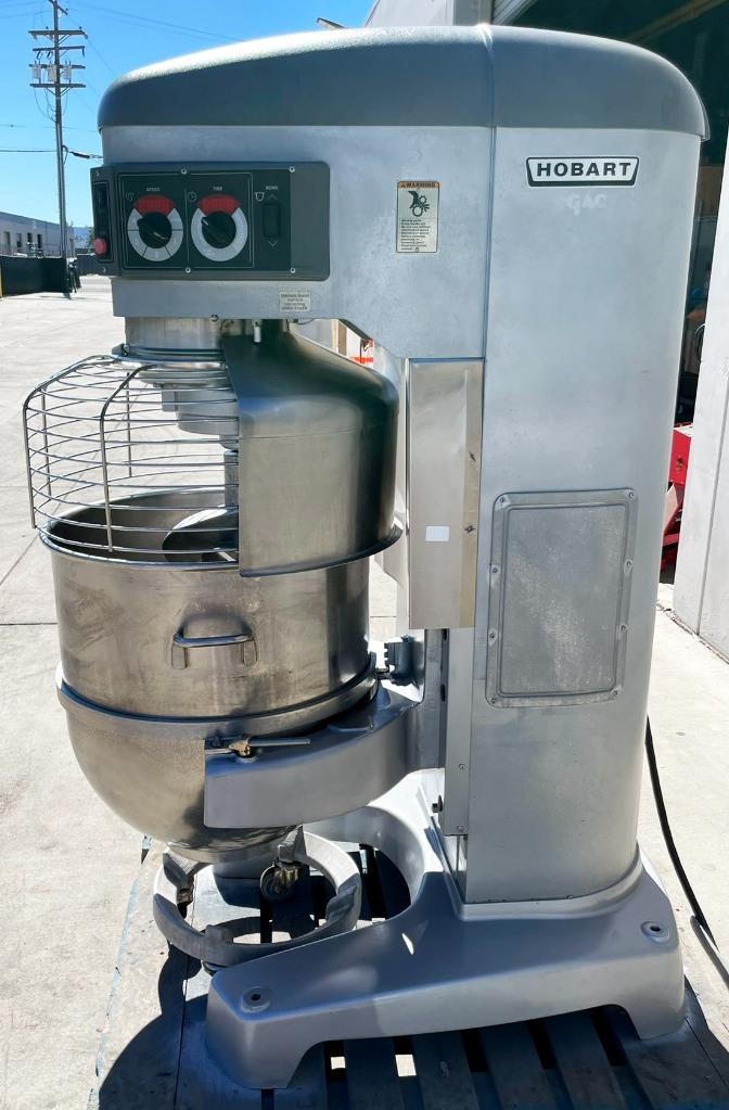 Hobart (HL1400N) 140 Quart 4 Speed Commercial Bakery Restaurant Dough Food Mixer