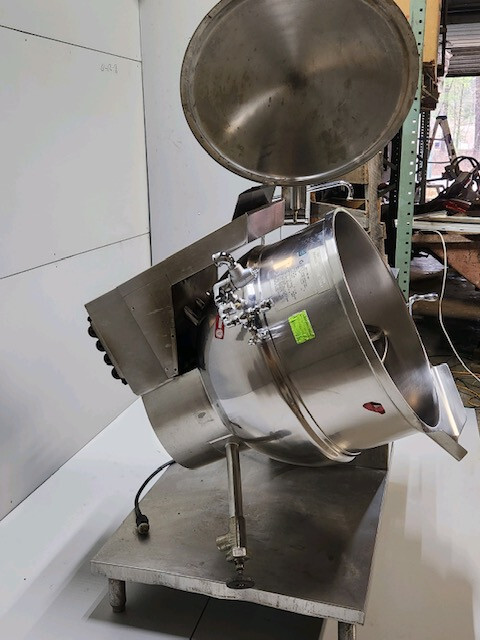 Groen Steam Kettle Model DHT/1-40 In Very Good Condition