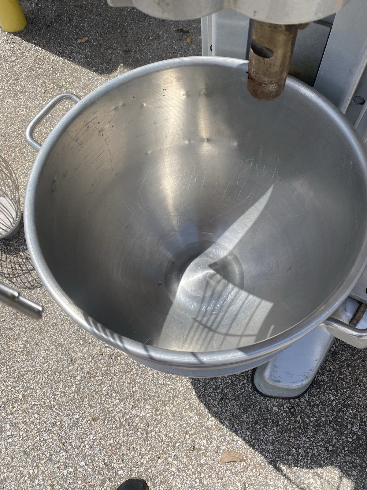 Hobart Legacy HL600 60 QT. Mixer 1 or 3 phase, 200-240V READ DESCRIPTION