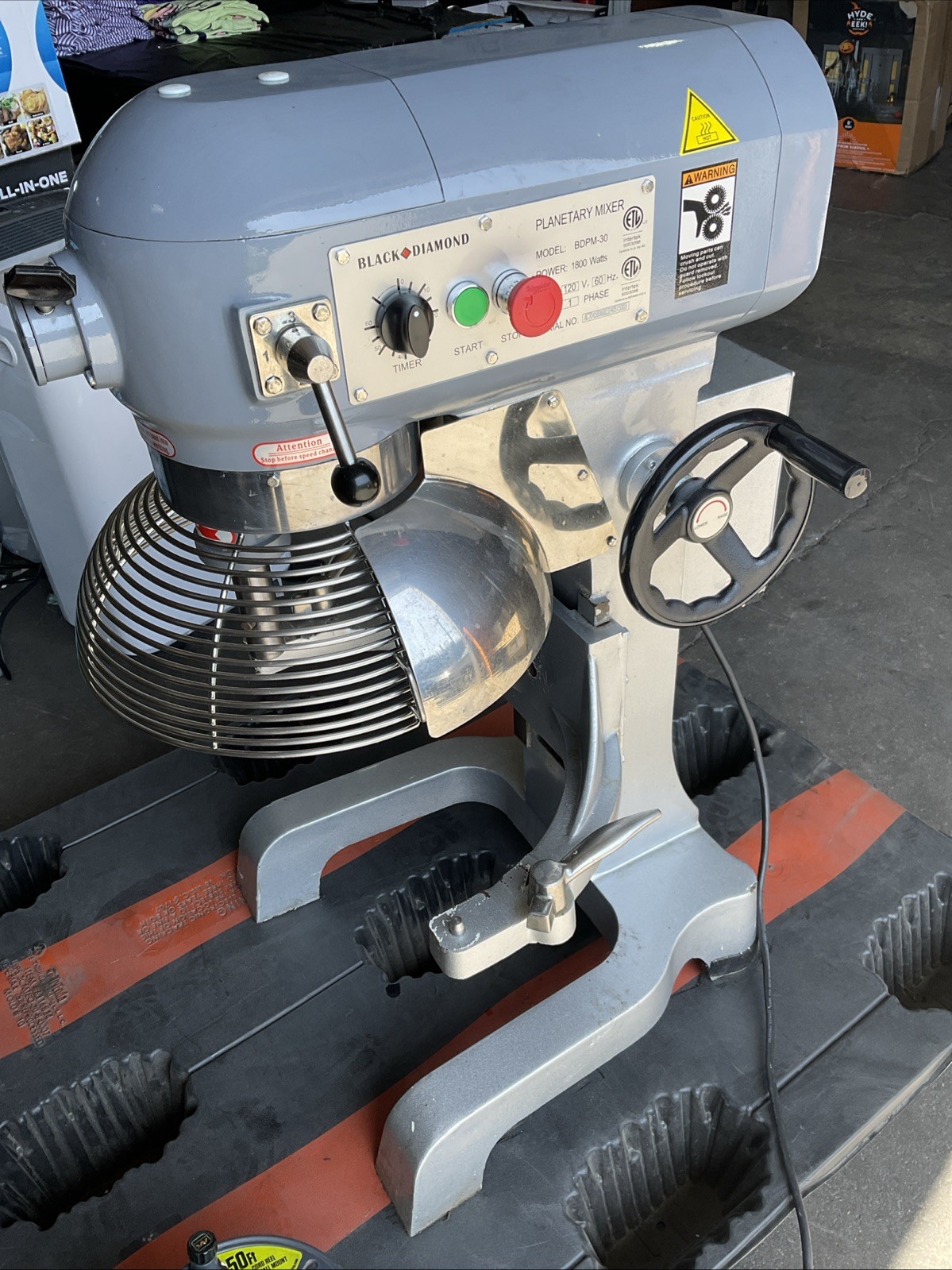 ⚡️Adcraft BDPM-30 Black Diamond 3-Speed 30 qt. Gear Driven Planetary Mixer