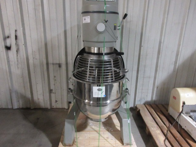 REDUCED!!! NEW Globe SP80 Floor Model 80 Quart Planetary Bread Dough Pizza Mixer