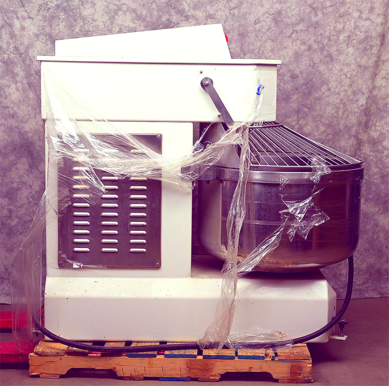 90DAYWARRANTY – “3 PHASE” – DOYON AEF080 ELECTRIC MIXER 200 Qt 208/240V FREESHIP