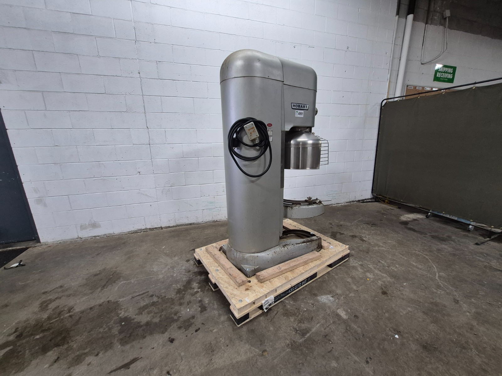 Hobart V1401 140-Quart Planetary Mixer
