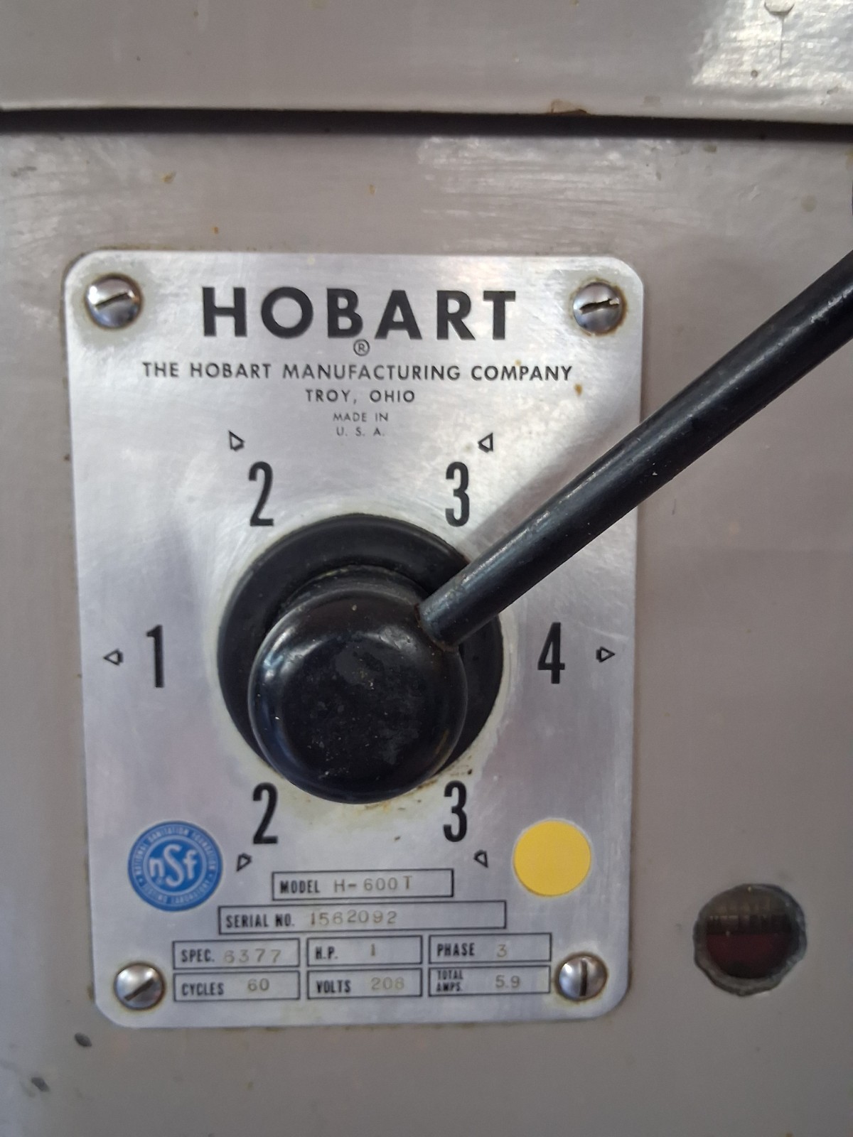 HOBART H600 T MIXER 60 QUART 3 PHASE 1 HP W/ ATTACHMENTS & DOLLY