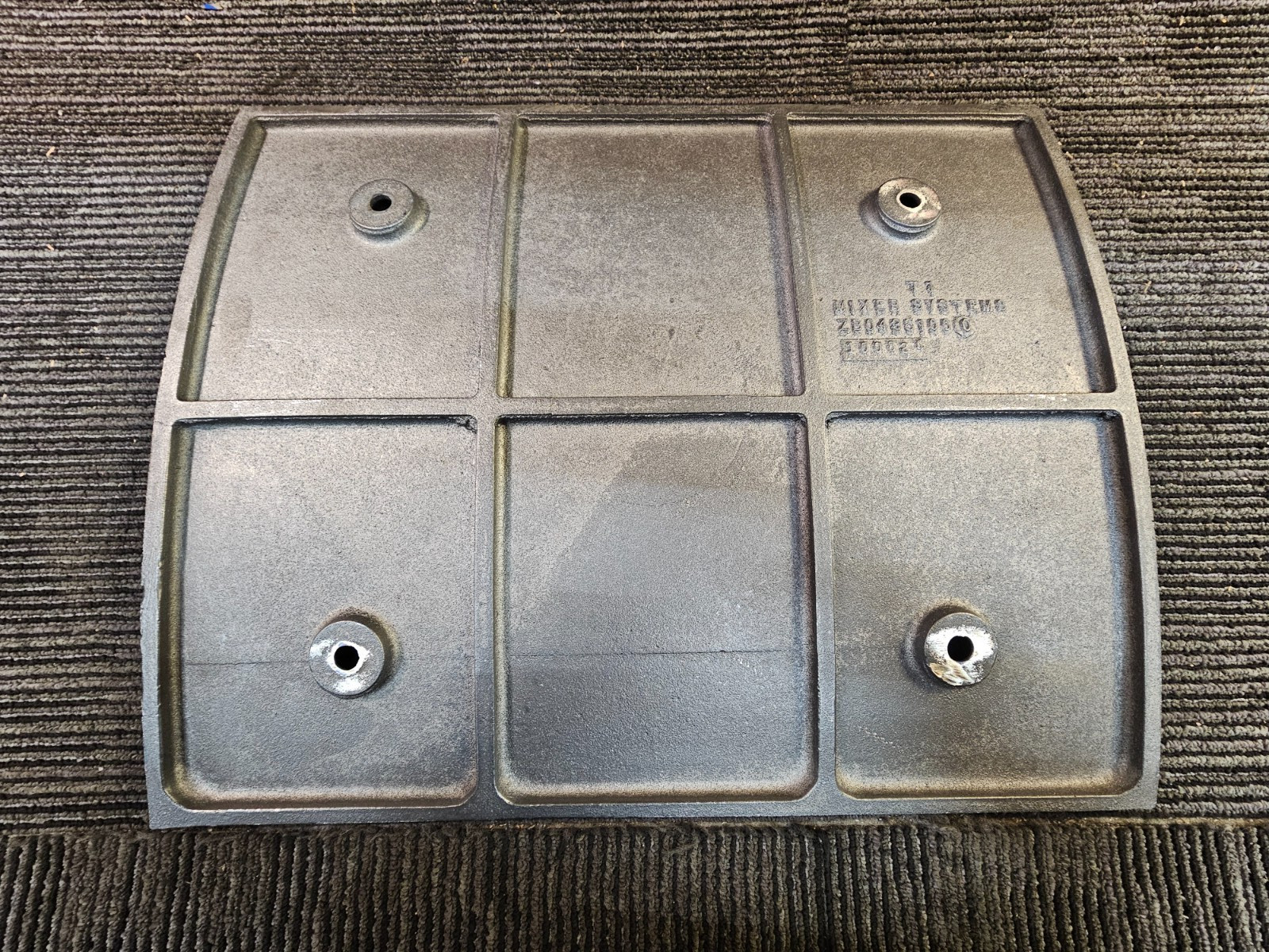 Mixer Systems ZB04351000 20.5″ x 16.5″ Concrete Mixer Wear Part Liner