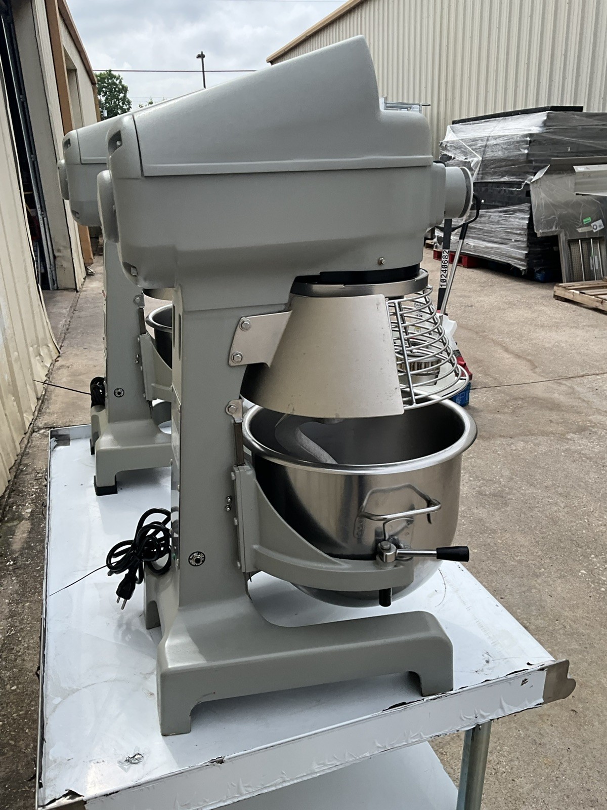 Globe SP20 20qt dough mixer bowl guard Pastry Shop Kitchen Bakery dough hook B