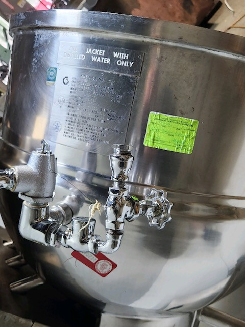Groen Steam Kettle Model DHT/1-40 In Very Good Condition