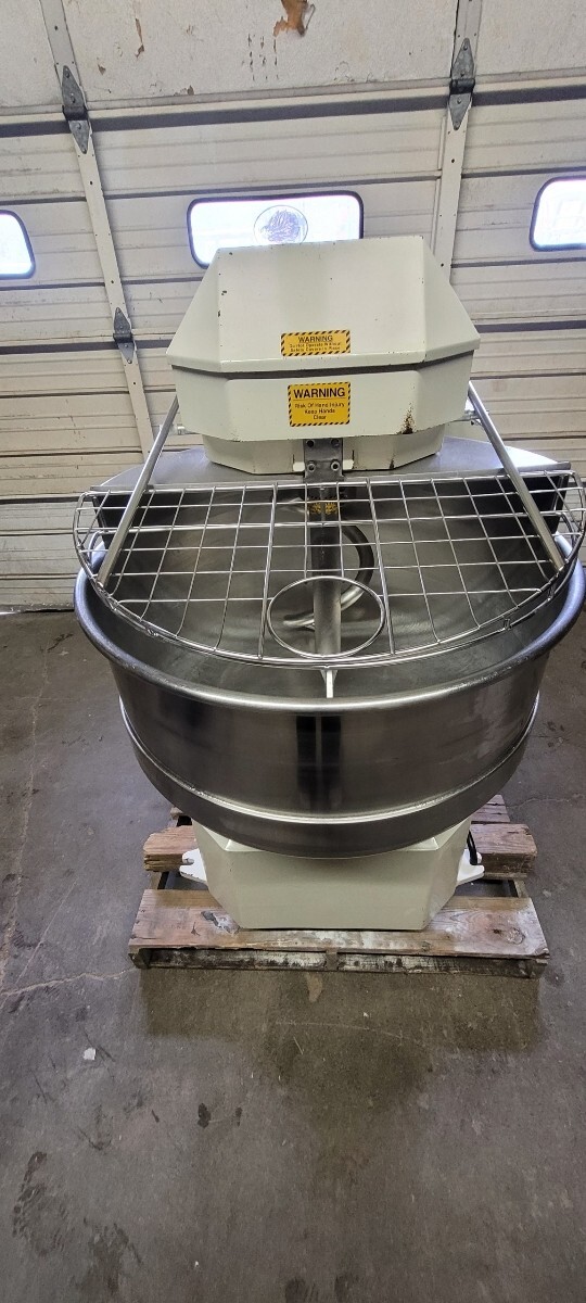 ABS SPIRAL DOUGH MIXER BAKERY 2 SPEED MODEL ABSBFM-200T Makes 300+ lbs of dough