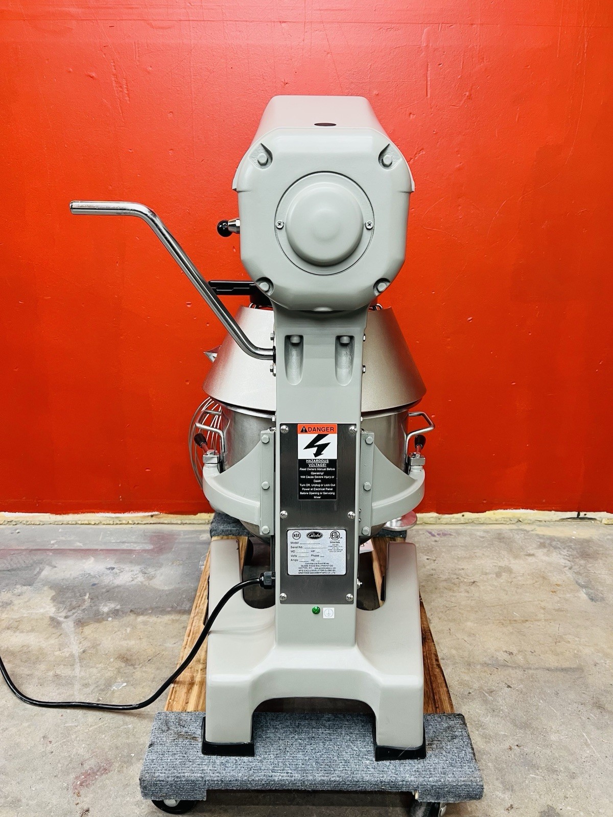 Globe SP20 20-Quart Commercial Planetary Mixer
