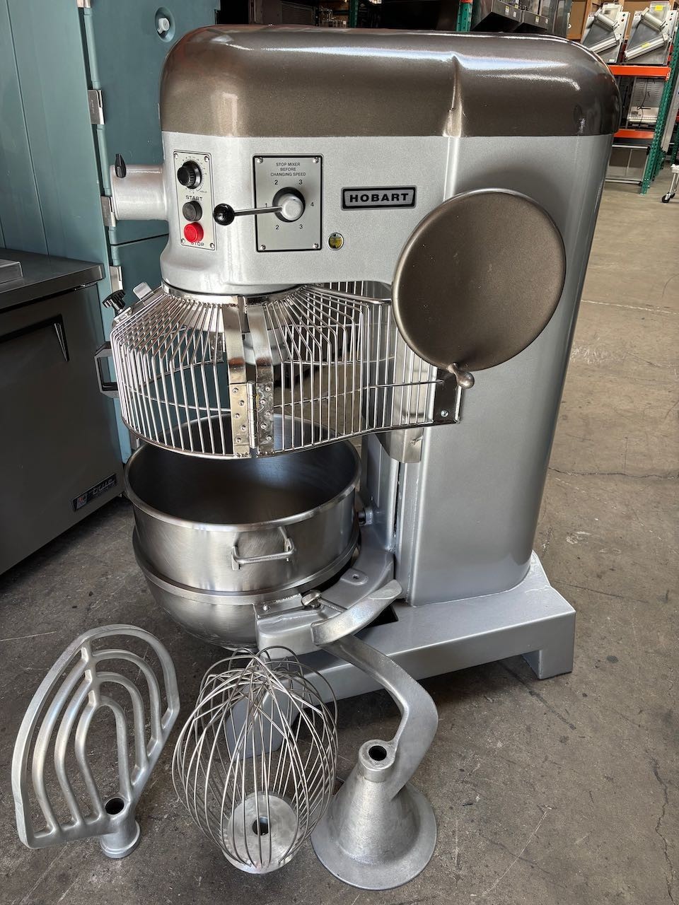 80 Quart Hobart Mixer L-800T Timer Bowl Guard 3 Attachments 200V 2 HP 1PH Qt NSF