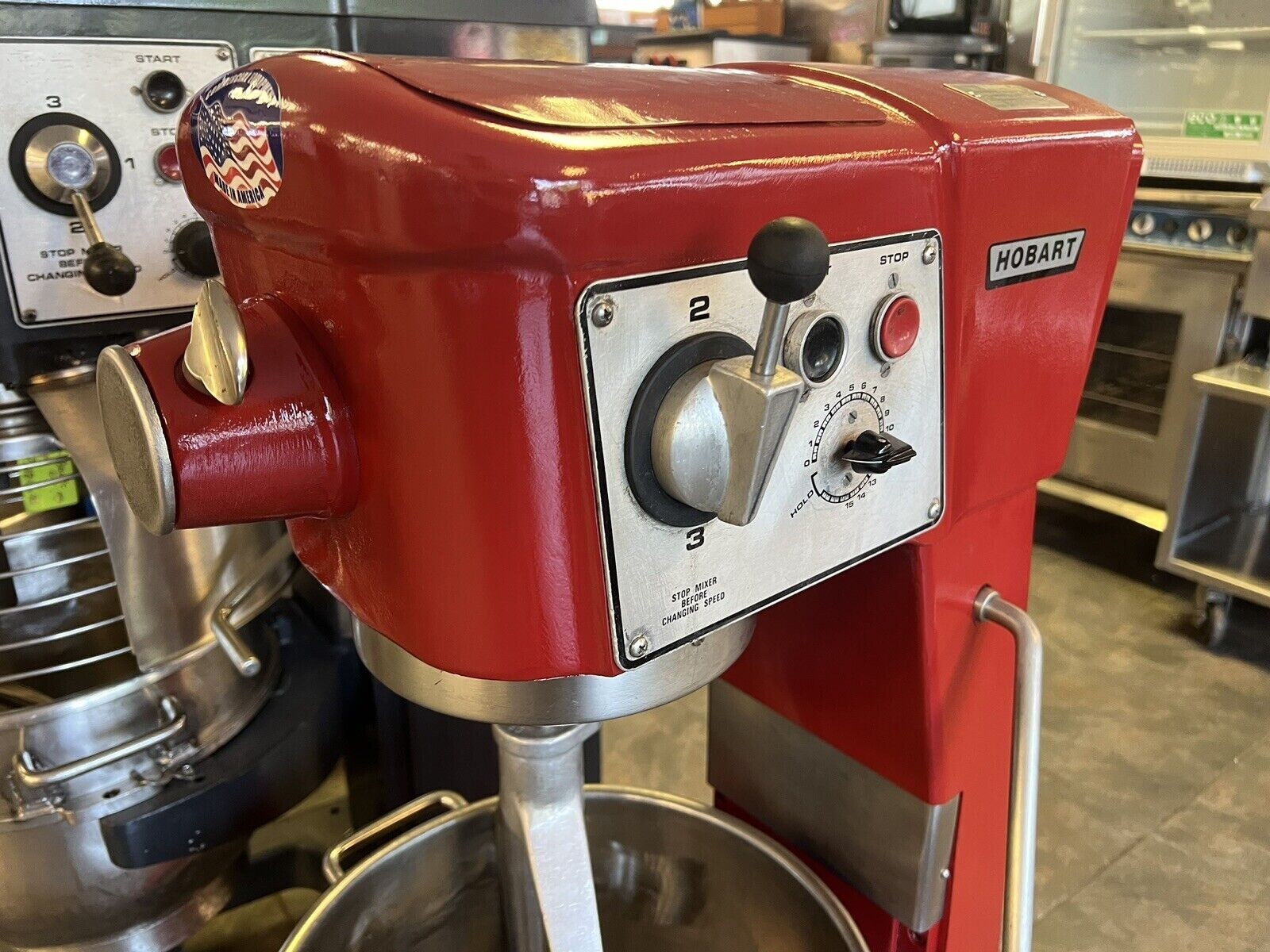 Hobart D300 30 Qt Mixer w/ Bowl, Paddle, & Hook 208v 3phase BEAUTIFUL SHAPE!