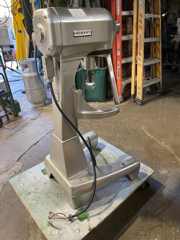 Hobart A200 Deluxe 20 Quart Floor Model Commercial Mixer – 3 Phase