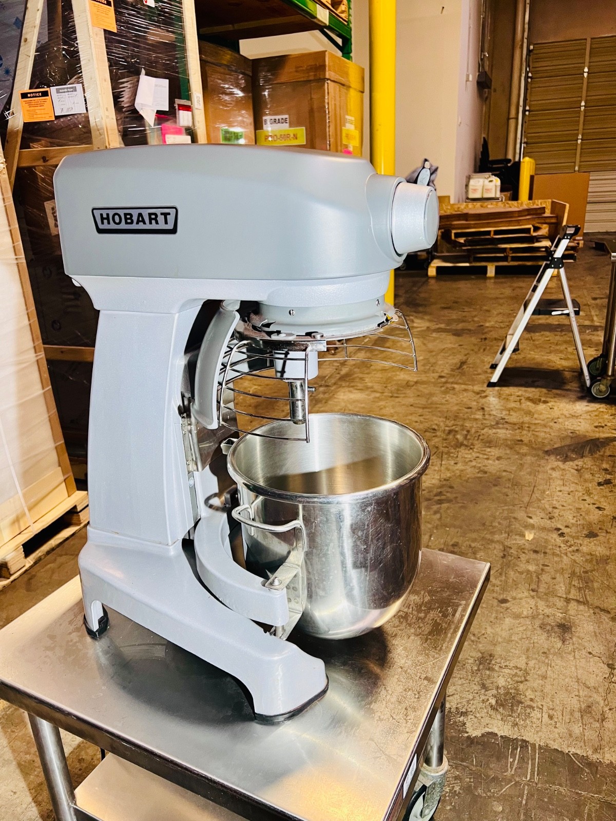 Hobart HL120 12 Qt Bakery Mixer 1/2 HP with Bowl & Attachments