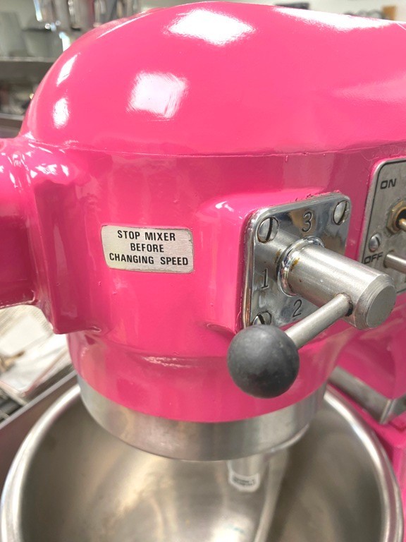 Mixers/ 12 Qt Hobart A-120 Pink 12 Qt Refurbished Bench lanetary w/t 4 Attach