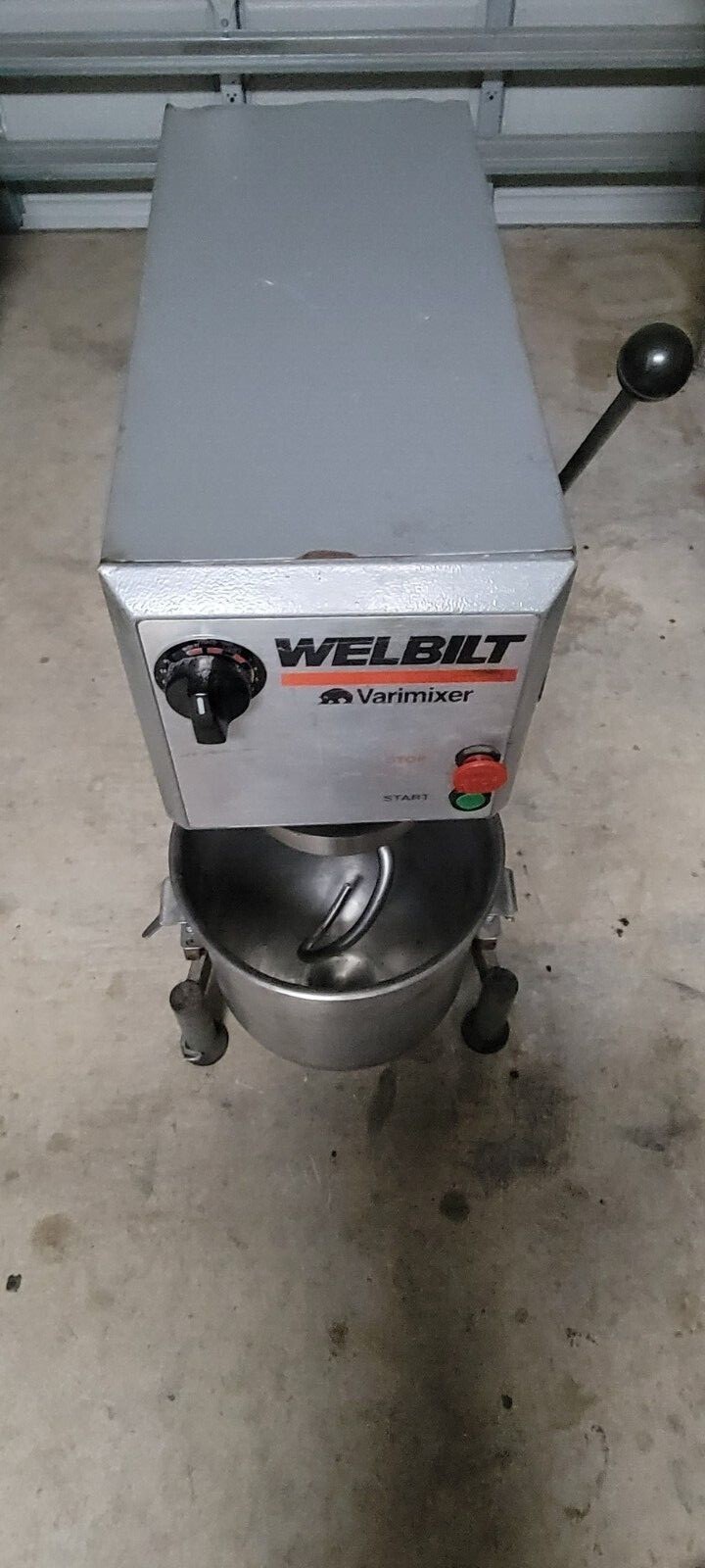  WELBILT VARIMIXER W20 (20 QUART) WITH BOWL AND HOOK. 110 VAC