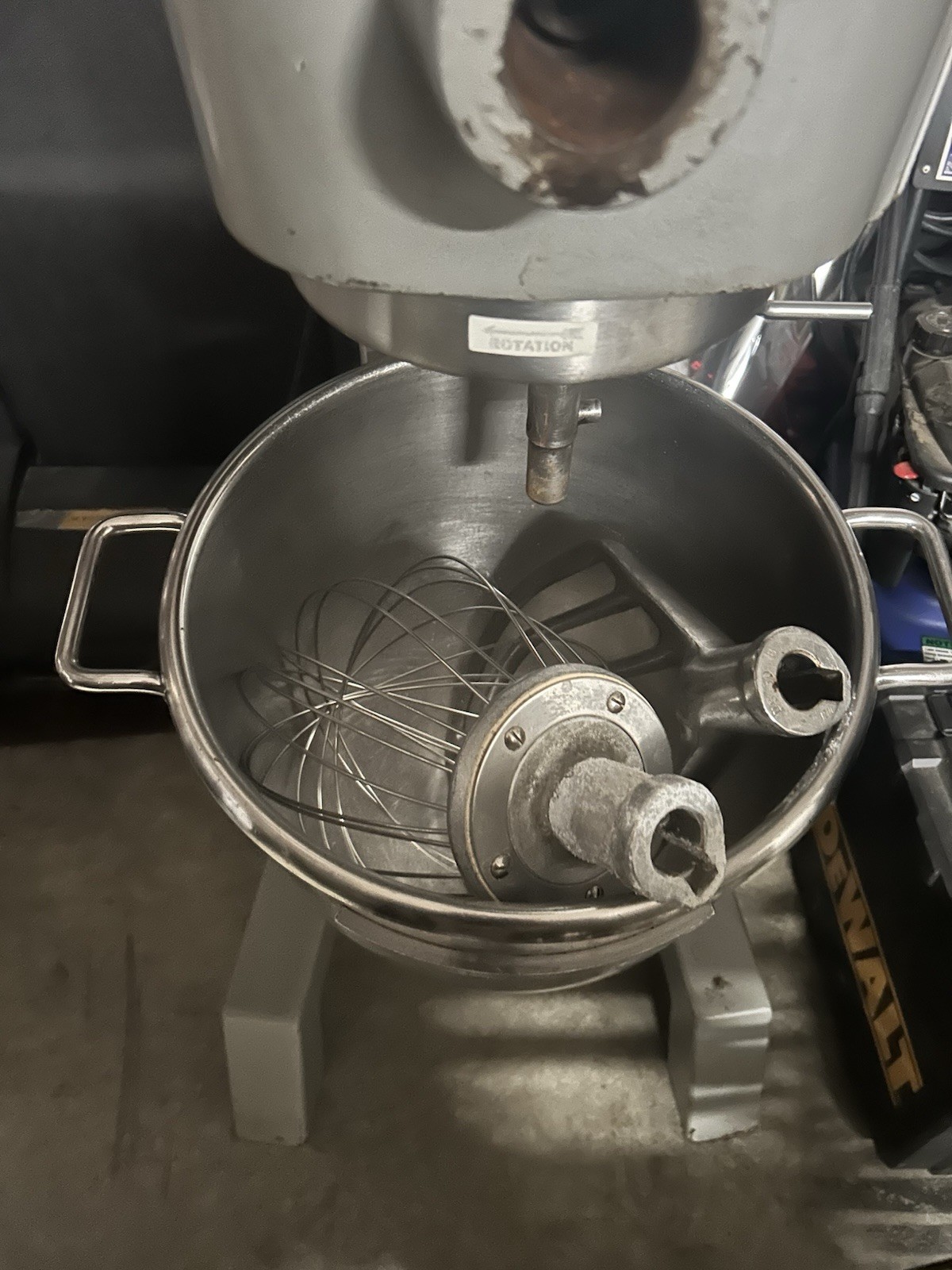 Hobart D-300T (MPN D-300T) 3 Speed Floor Model Floor-Standing Commercial Mixer