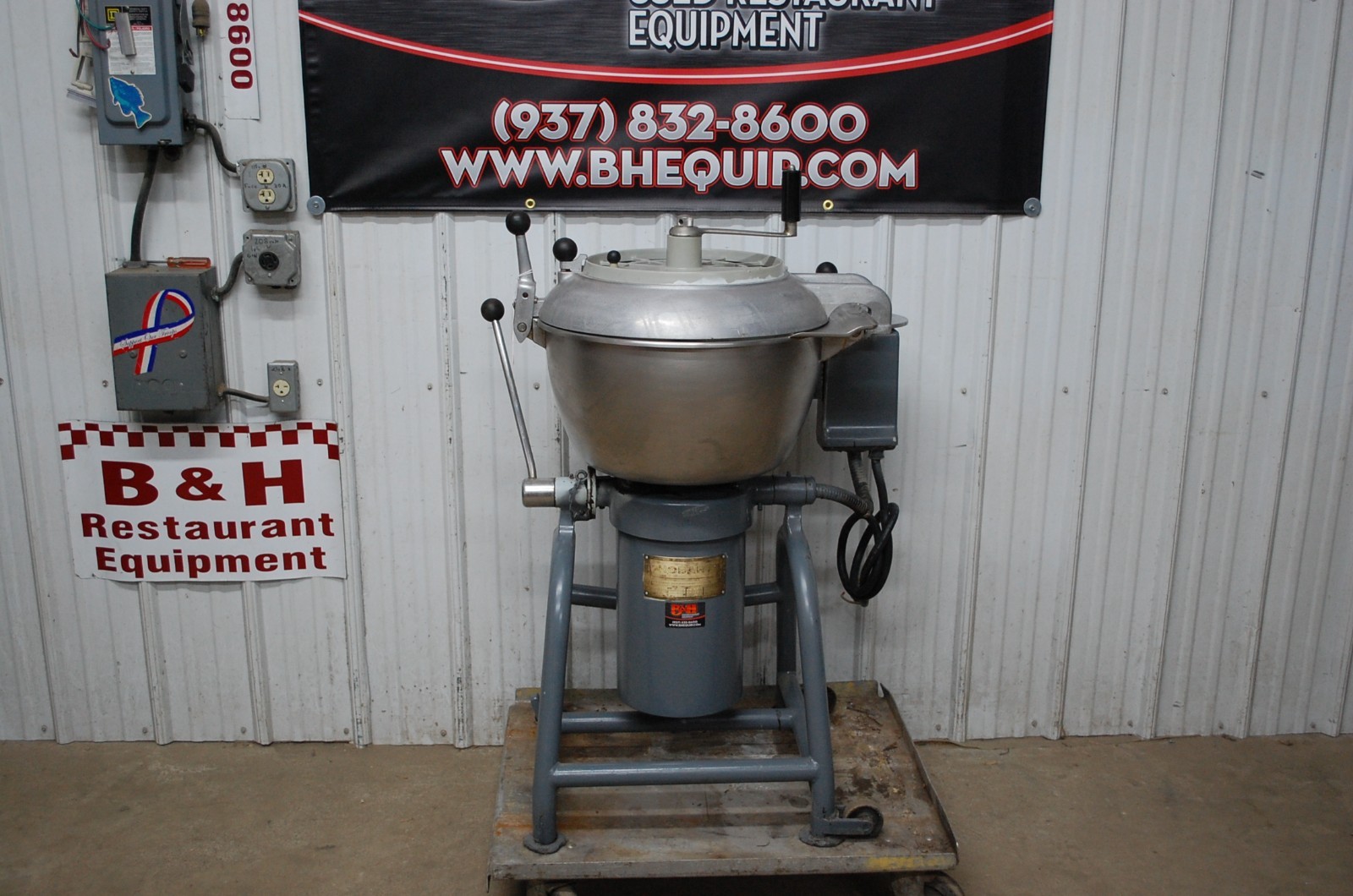 Hobart VCM 40 Qt Vertical Cutter Mixer 2 Speed w/ S Knife Blade, Bowl Scraper
