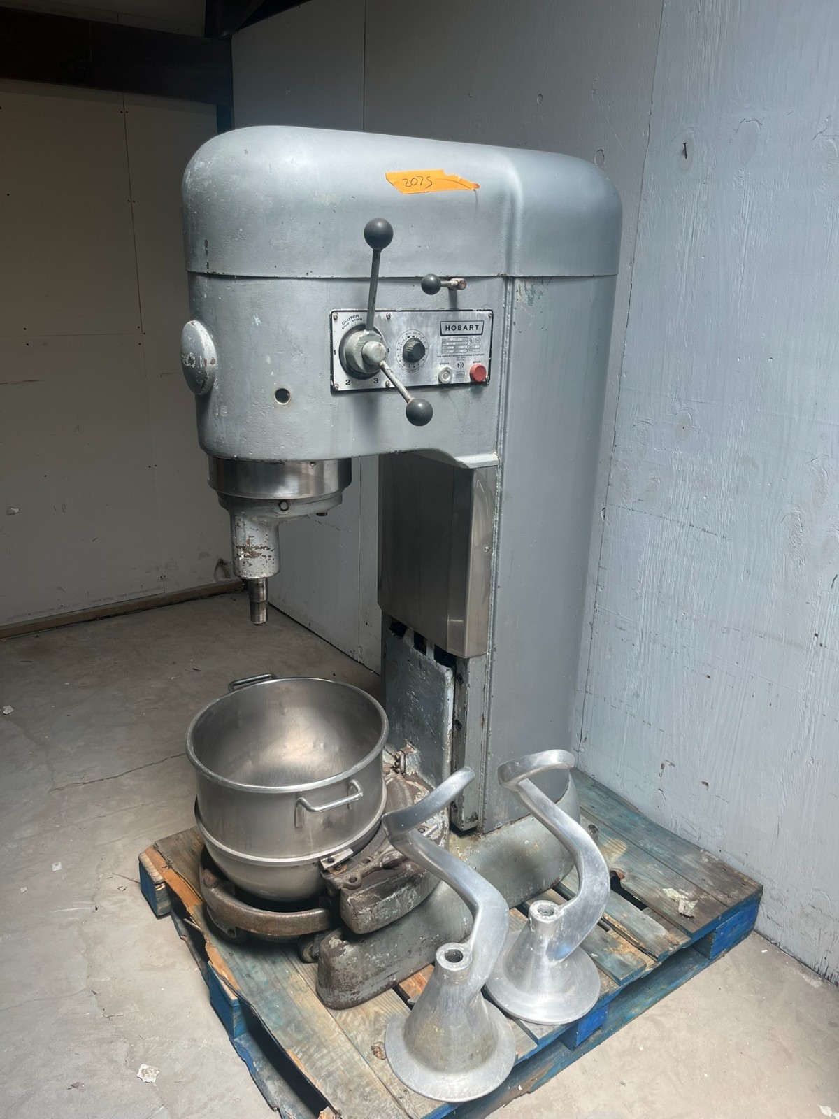 Hobart M-802 Mixer with Reducer 40 Quart Bowl and Attachments