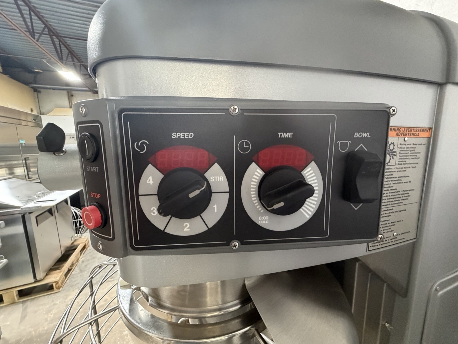 NEW 60 Quart Qt Hobart HL600-1 Legacy Mixer W/Bowl & 3 Attachments 200V Dough